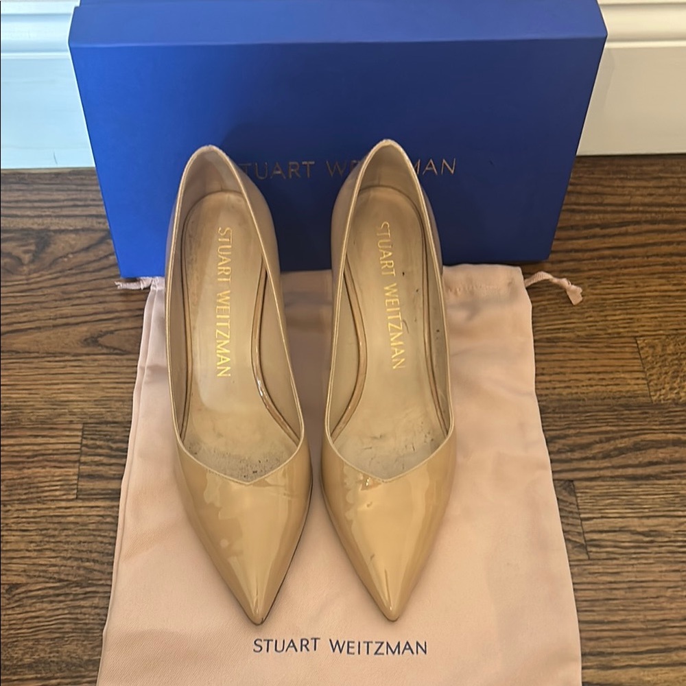 Stuart Weitzman Women's Tan Pumps